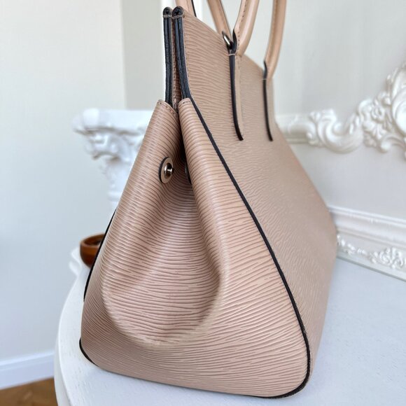 Authentic Louis Vuitton Marly Epi Beige Handbag AA8174 B0725 - Picture 7 of 16
